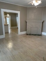 609 Prospect Dr SE, Unit Apt 1 in Decatur, AL - Building Photo