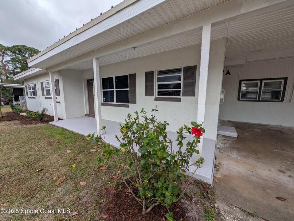 3240 Flamingo Ct in Titusville, FL - Building Photo