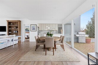 334 Centre Island Rd in Oyster Bay, NY - Building Photo - Building Photo