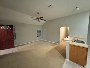 100-102 Prosperity Trail in McGregor, TX - Building Photo - Building Photo