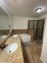 11014 Landsbury Cir in Houston, TX - Building Photo - Building Photo