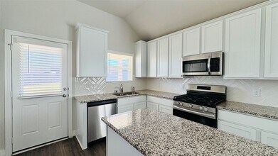 21203 Oceana Hbr Ln in Cypress, TX - Building Photo - Building Photo