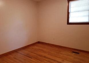8520 Peeles Chapel Rd in Laurel Hill, NC - Building Photo - Building Photo