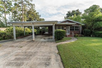 213 Barbourville Dr in Tallahassee, FL - Building Photo - Building Photo