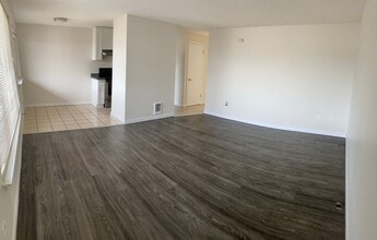 Tukwila Station Apartments in Tukwila, WA - Building Photo - Interior Photo