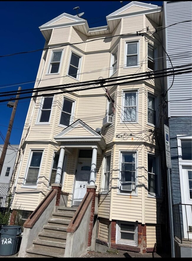 property at 422 St Pauls Ave