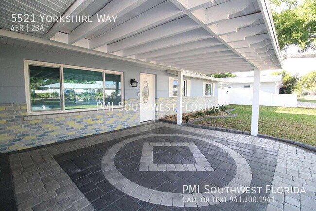 5521 Yorkshire Way in Sarasota, FL - Building Photo - Building Photo