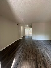 1902 Meadowlark Ln in Charlotte, NC - Building Photo - Building Photo