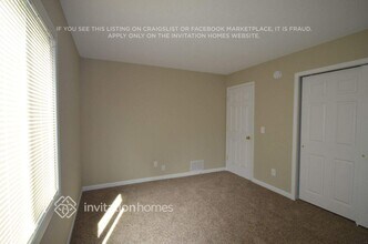 9908 108th Pl N in Maple Grove, MN - Foto de edificio - Building Photo