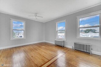 2419 N Oak Park Ave in Chicago, IL - Building Photo - Building Photo