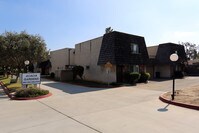 Building Photo - Acacia Gardens Apartamentos in San Diego, California