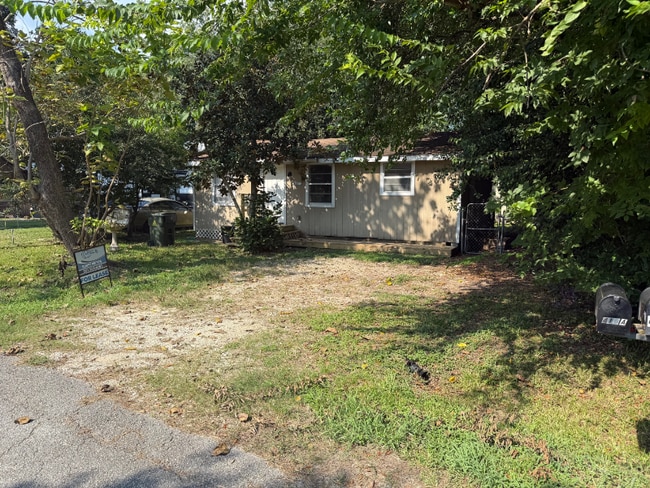 4127 Darby St in Bacliff, TX - Building Photo - Building Photo