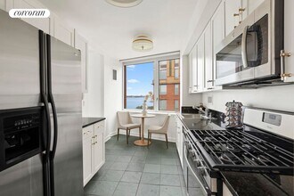 20 River Ter. in New York, NY - Building Photo - Building Photo