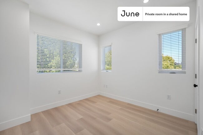 property at 1321 N June St
