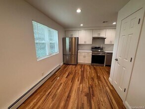 19 Marshall Dr in Cornwall, NY - Building Photo - Building Photo