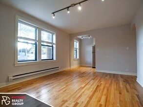 2430 N Kedzie Blvd, Unit 115 in Chicago, IL - Foto de edificio - Building Photo