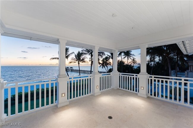 1270 Gulf Shore Blvd S