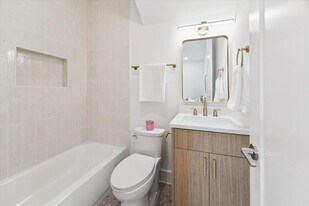 6341 W Montgomery Rd in Houston, TX - Building Photo