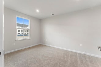 9344 Tanfield Dr in Fredericksburg, VA - Building Photo - Building Photo