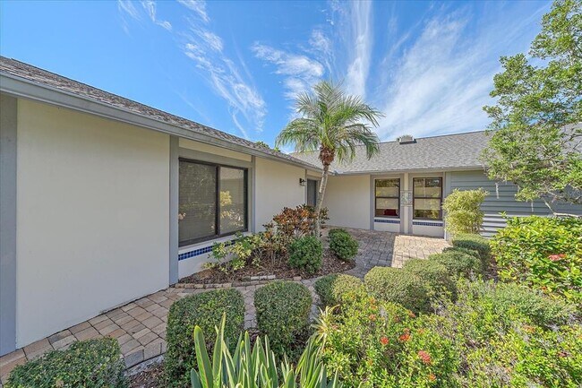 1684 Pintail Way in Sarasota, FL - Building Photo - Building Photo