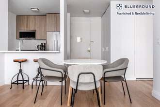 345 E 94th St in New York, NY - Building Photo - Building Photo