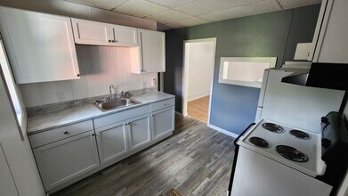 11 S Market St in Shamokin, PA - Building Photo - Building Photo