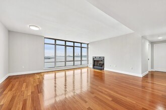 8100 River Rd in North Bergen, NJ - Building Photo - Building Photo