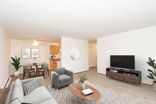 Winton House Apartments in Richfield, MN - Building Photo