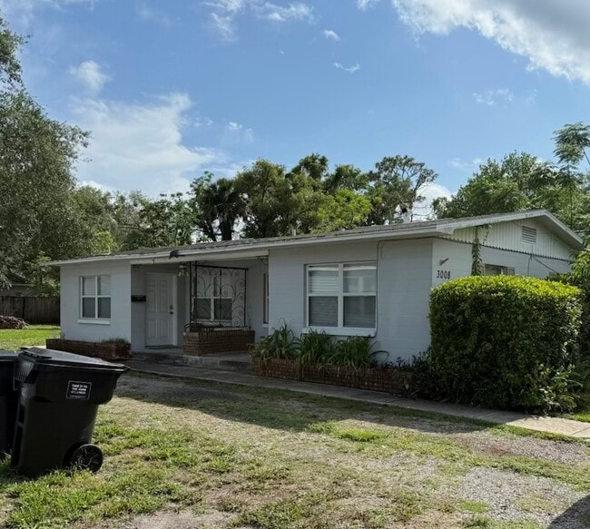property at 3008 E Jefferson St