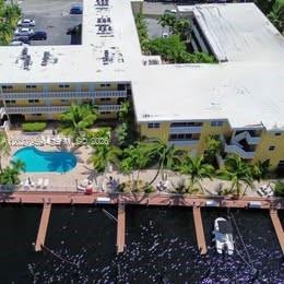 property at 815 Middle River Dr