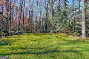 701 Willow Ridge Dr NE in Marietta, GA - Building Photo