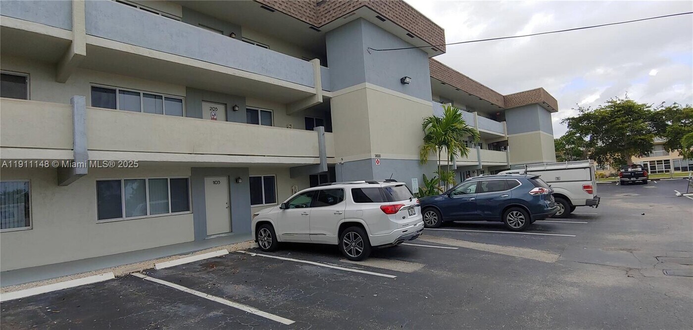 1400 NE 54th St in Fort Lauderdale, FL - Building Photo