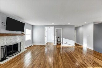 1571 Blvd Lorraine SW in Atlanta, GA - Building Photo - Building Photo