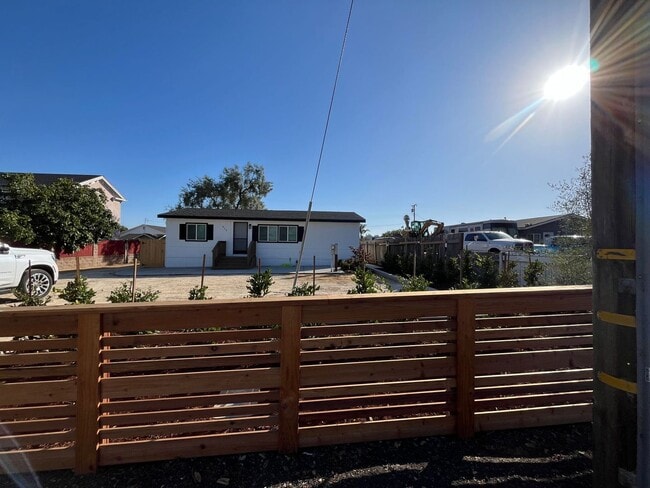 415 N Thompson Ave in Nipomo, CA - Building Photo - Building Photo