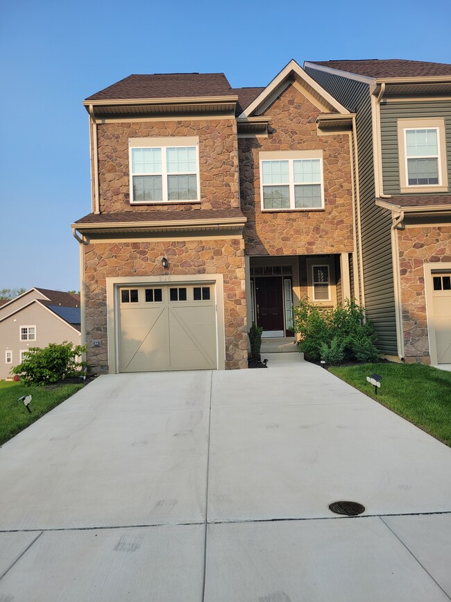 property at 246 Grv Vw Dr