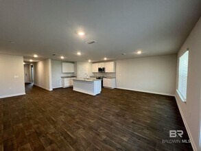 10685 Northern Dancer Ct in Daphne, AL - Foto de edificio - Building Photo
