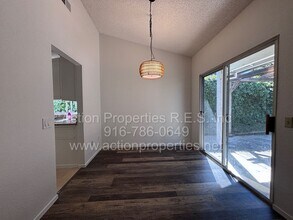 5716 Terrace Dr in Rocklin, CA - Building Photo - Building Photo