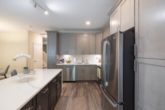 Luxury 3 Bed / 2.5 Bath Townhouse for Rent in Staatsburg, NY - Building Photo - Building Photo