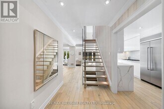 51 Hallmark Ct in Vaughan, ON - Building Photo - Building Photo