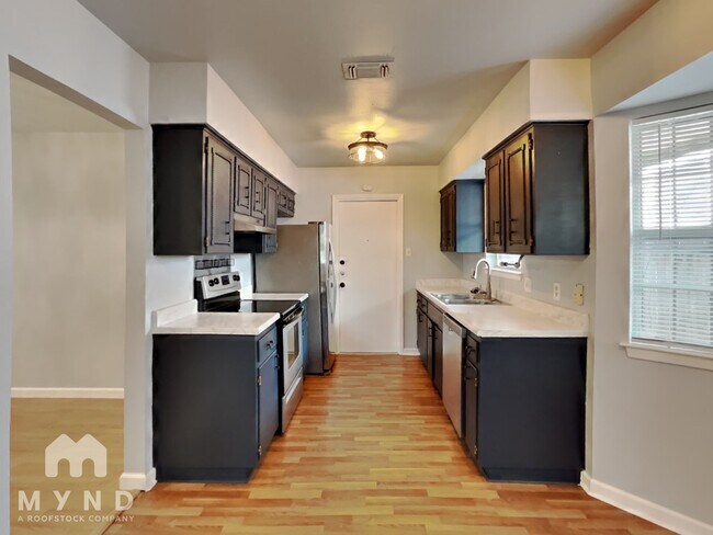 5727 Bogart Dr in San Antonio, TX - Building Photo - Building Photo