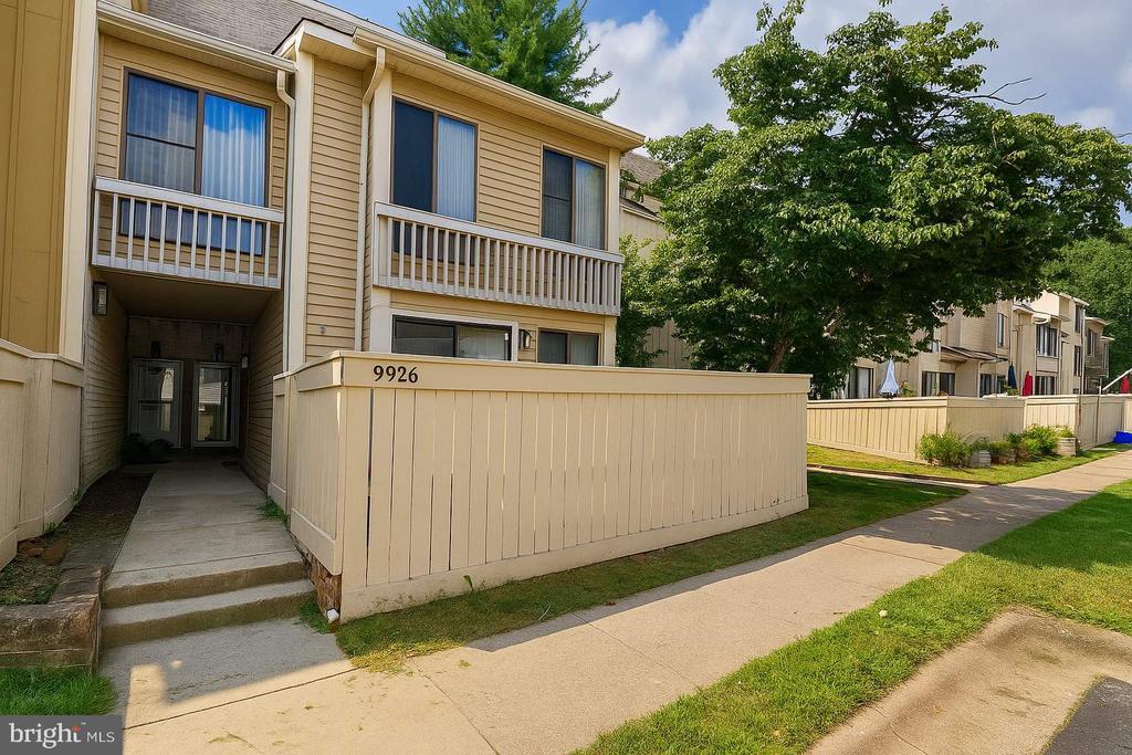 9926 Ridgeline Dr in Gaithersburg, MD - Building Photo