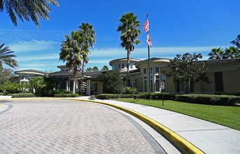 Lakeside At Seven Oaks in Wesley Chapel, FL - Building Photo - Building Photo