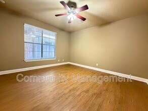 809 Summer Breeze Dr in Baton Rouge, LA - Building Photo - Building Photo
