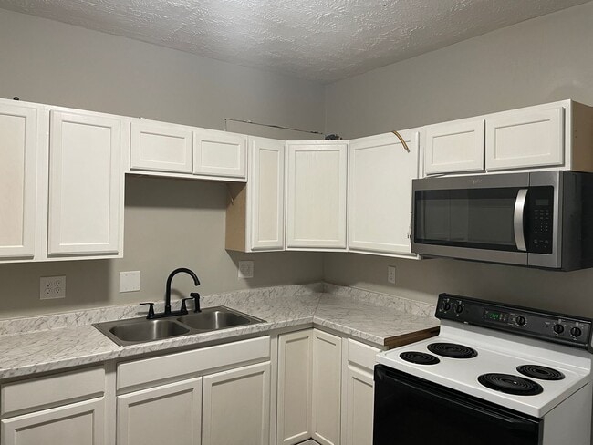 812-814 W North St