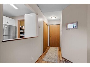 4151 Boone Ave N in Minneapolis, MN - Building Photo - Building Photo