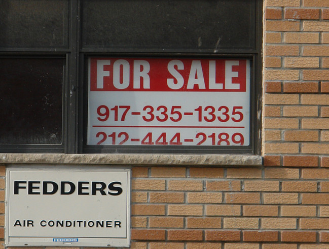 15-19 Patchen Ave in Brooklyn, NY - Foto de edificio - Building Photo