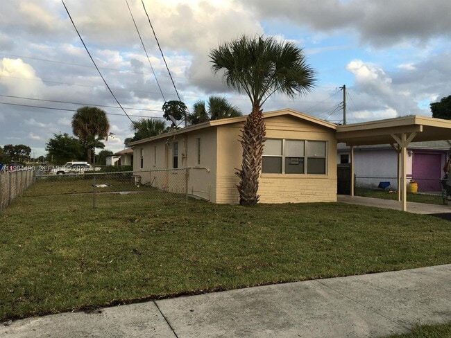 1528 Avenue S in West Palm Beach, FL - Building Photo - Building Photo