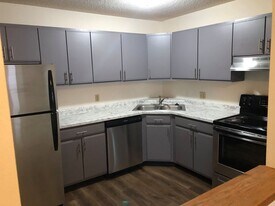 Tamarind in St. Louis Park, MN - Building Photo