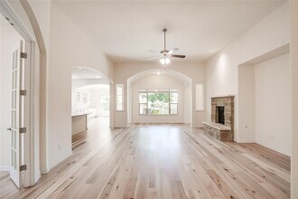 2949 St Paul Rivera in Round Rock, TX - Building Photo - Building Photo