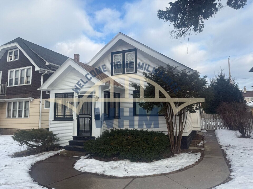 3602 N 41st St in Milwaukee, WI - Building Photo